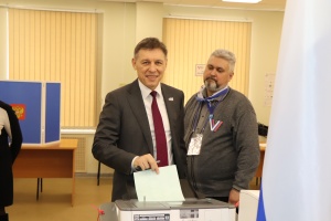 Владимир Михайлов проголосовал на выборах Президента РФ