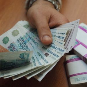 Средняя зарплата чиновников превысила 60 тысяч рублей