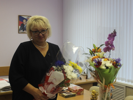 Владимир МИХАЙЛОВ поздравил учителей с профессиональным праздником